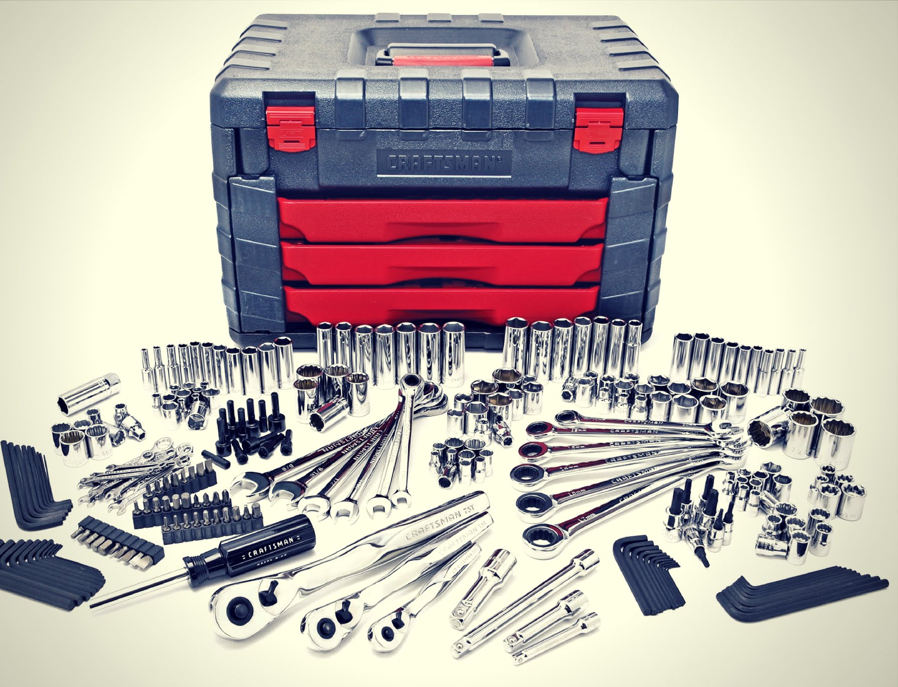 10 Best Mechanic Tool Sets For The Money • Pick Gears